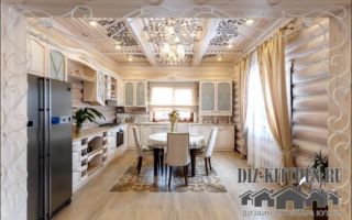 Классическая ажурная кухня углового типа с обеденным столом