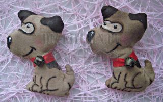 Кофейная игрушка на магните «Веселая собачка»