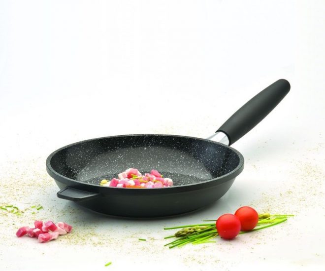 Сковородка из керамики Сковородка из керамики