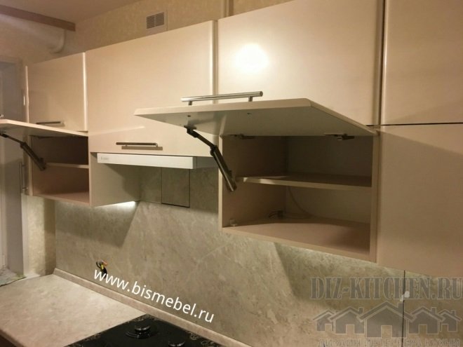 Подъемники Blum в верхнем ярусе